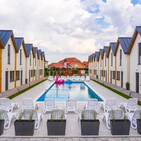 Amber Resort Rewal Extérieur photo